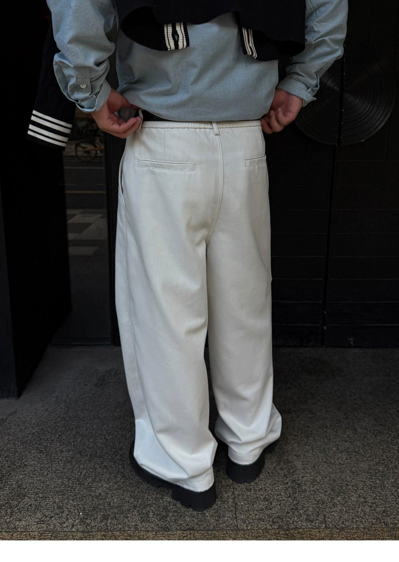 プリーツリラックスフィットパンツ