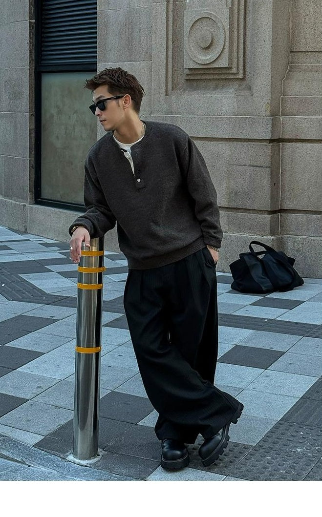 軽量ニットプルオーバー
