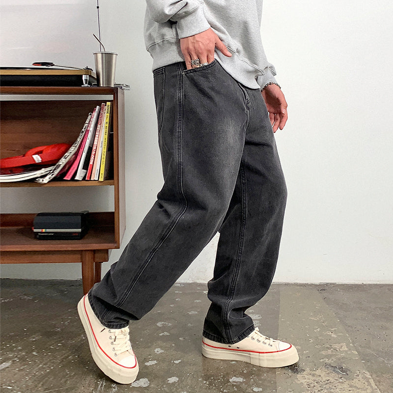 Loose straight jeans