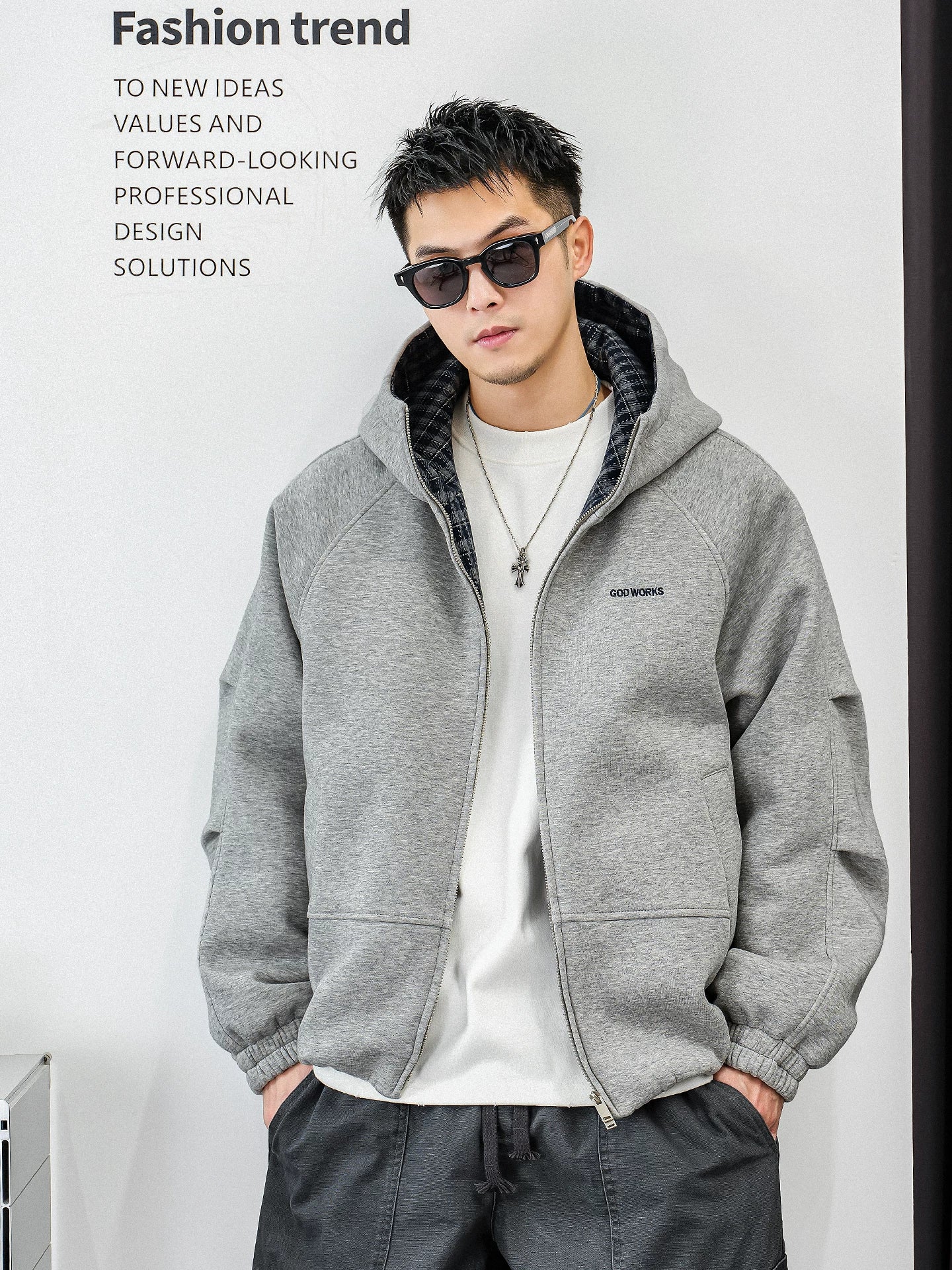 フード付きダウンジャケット スプライシング