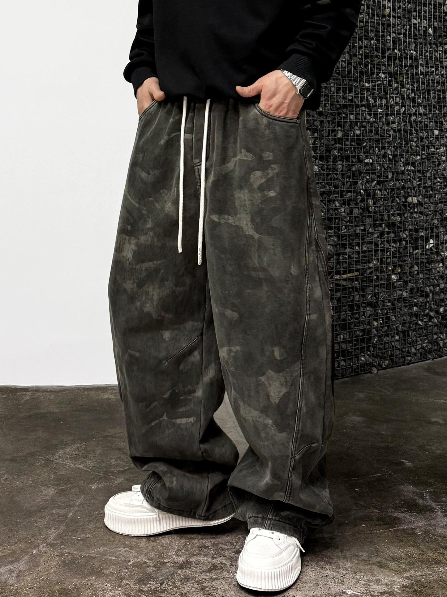 Retro Camouflage Fleece Pants