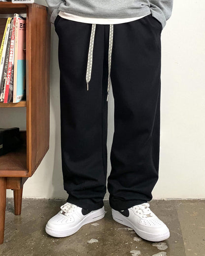 ヴァーサタイルハーレムパンツ