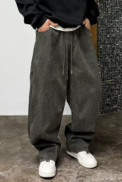 Bar Style Camo Pleated Pants