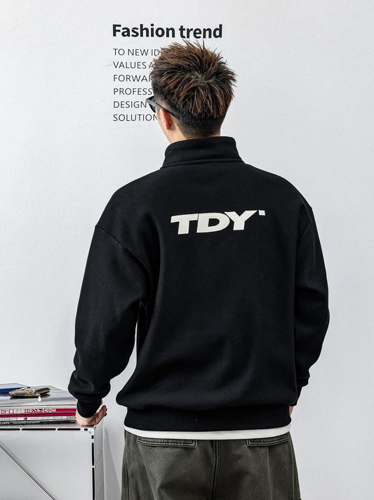 ZIPブラックフーディ