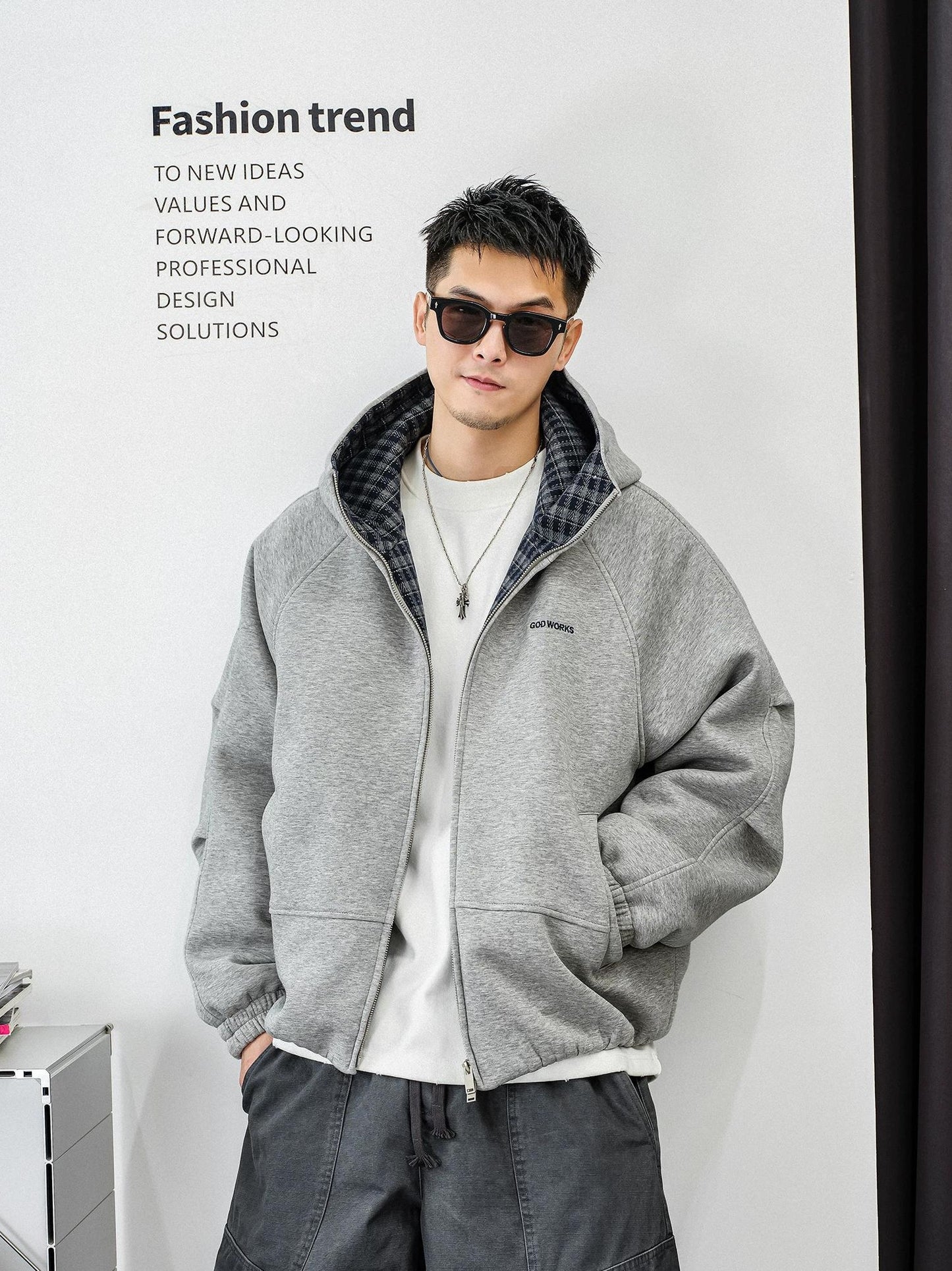 フード付きダウンジャケット　スプライシング