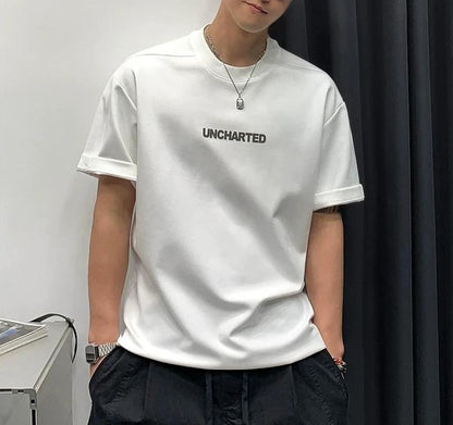 カレッジスタイルグラフィックTシャツ