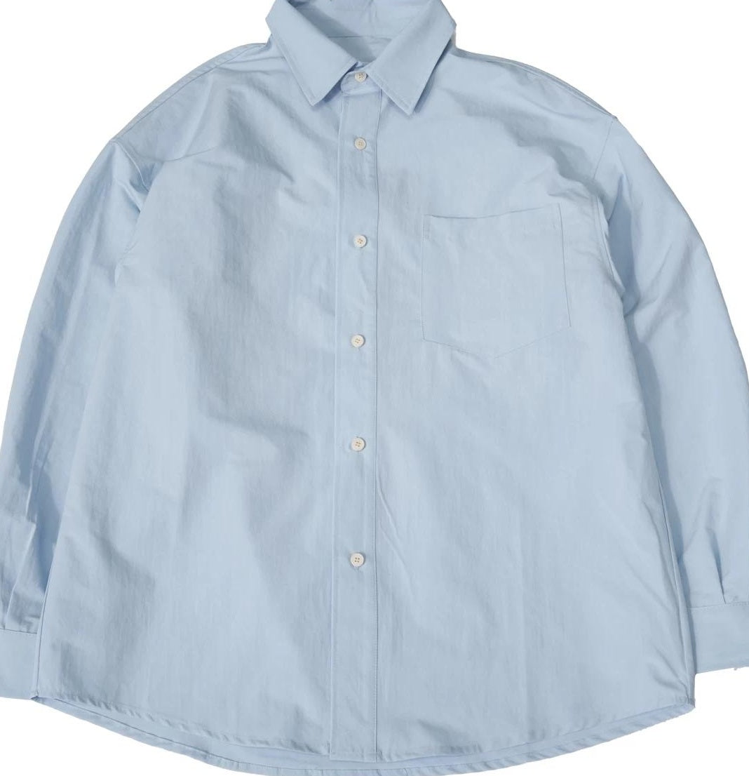 刺繍入りシャツ