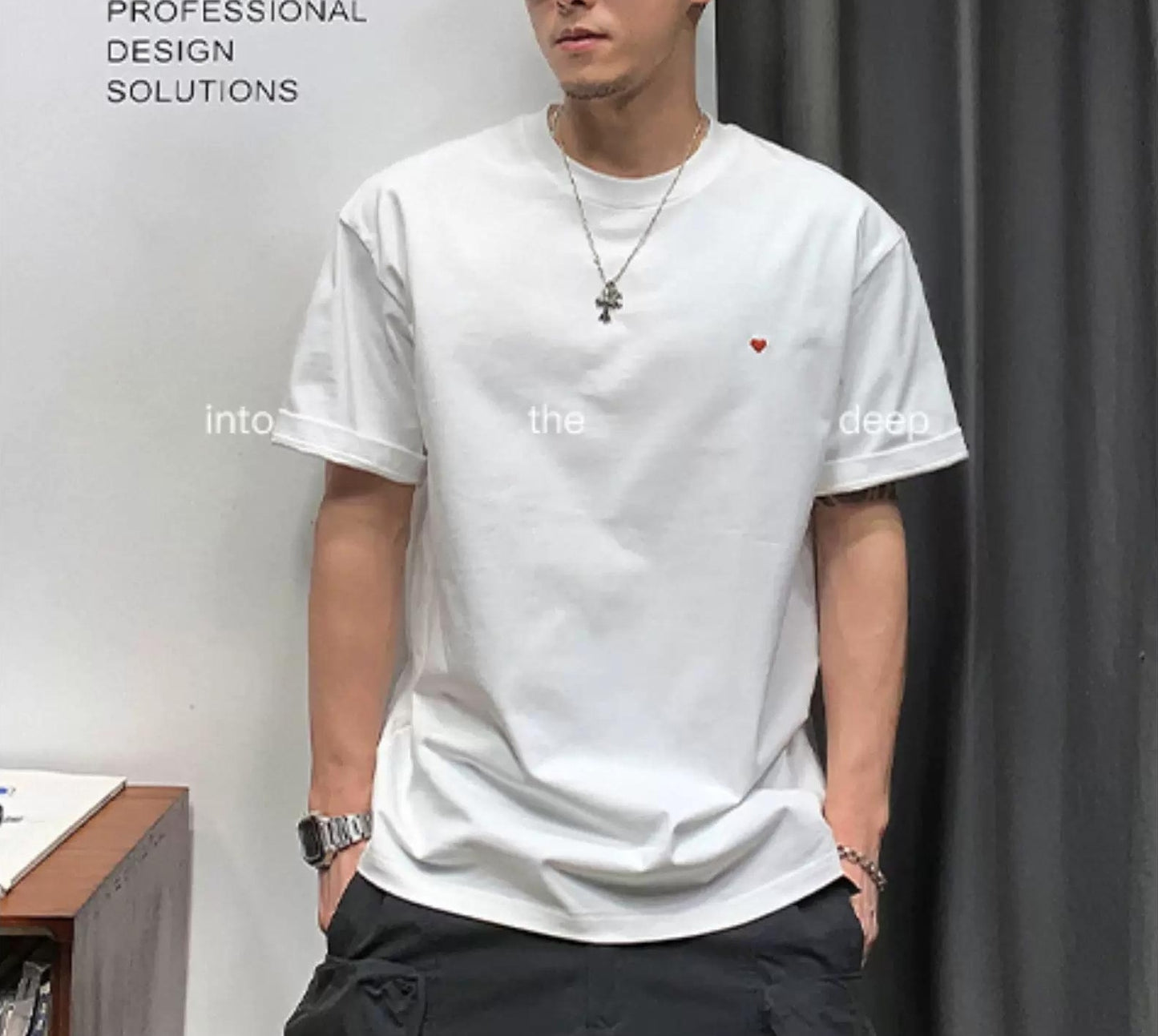 ソリッドカラー刺繍Ｔシャツ
