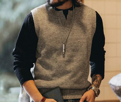 レトロ　Ｖネック　ニット　ベスト