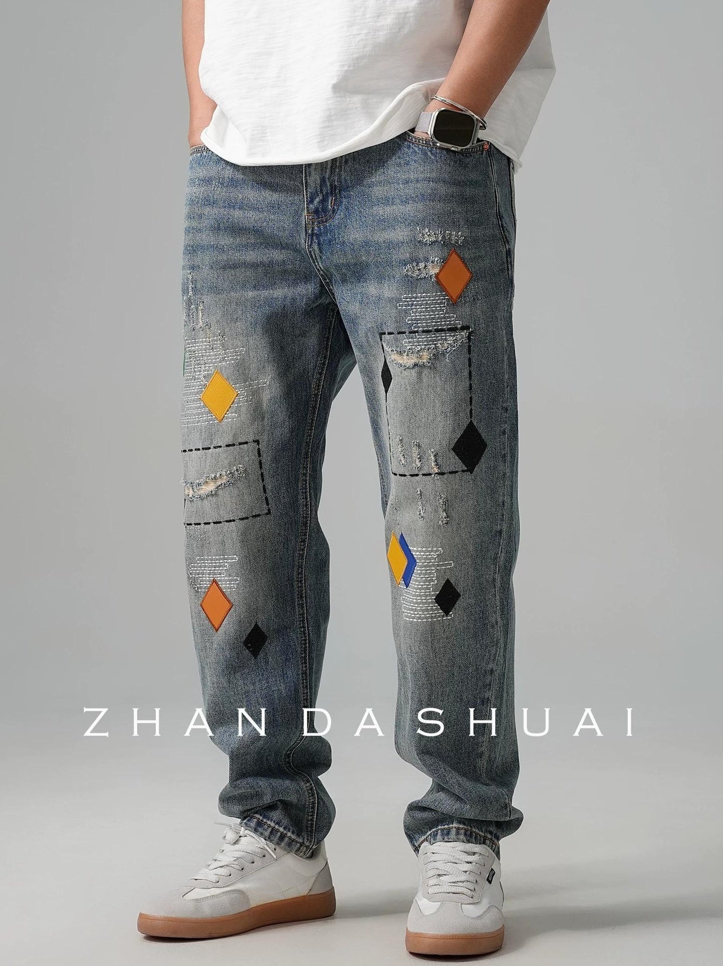 ストリートスタイル刺繍ジーンズ