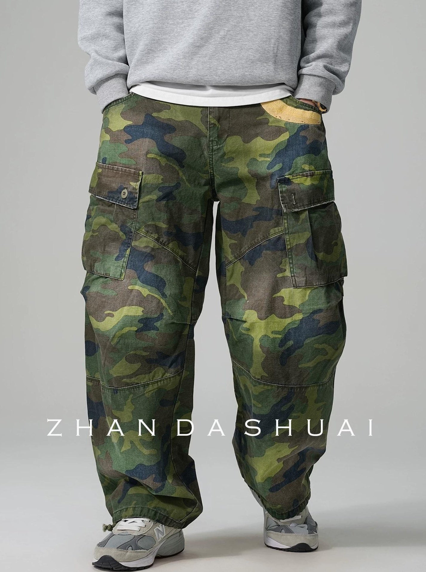 カモフラージュカーゴパンツ