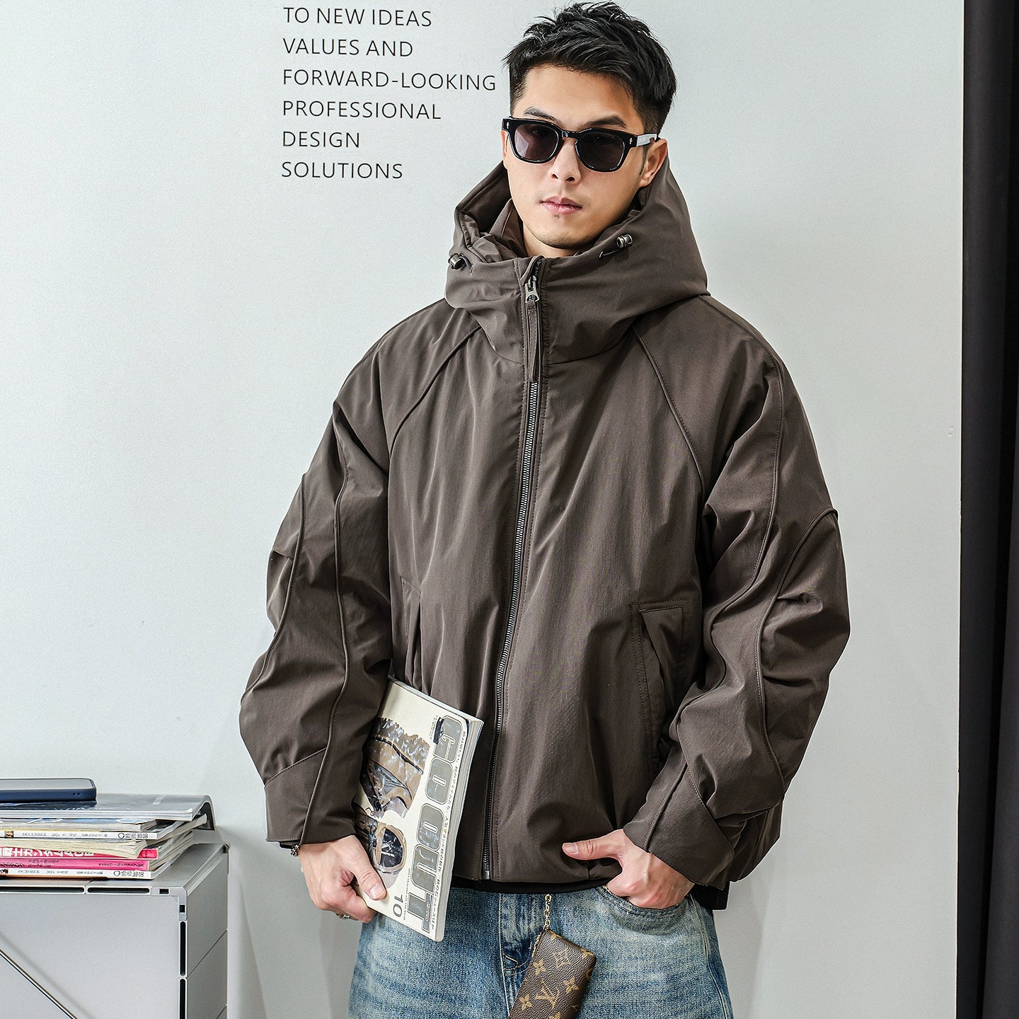 ドローストリングフードダウンジャケット