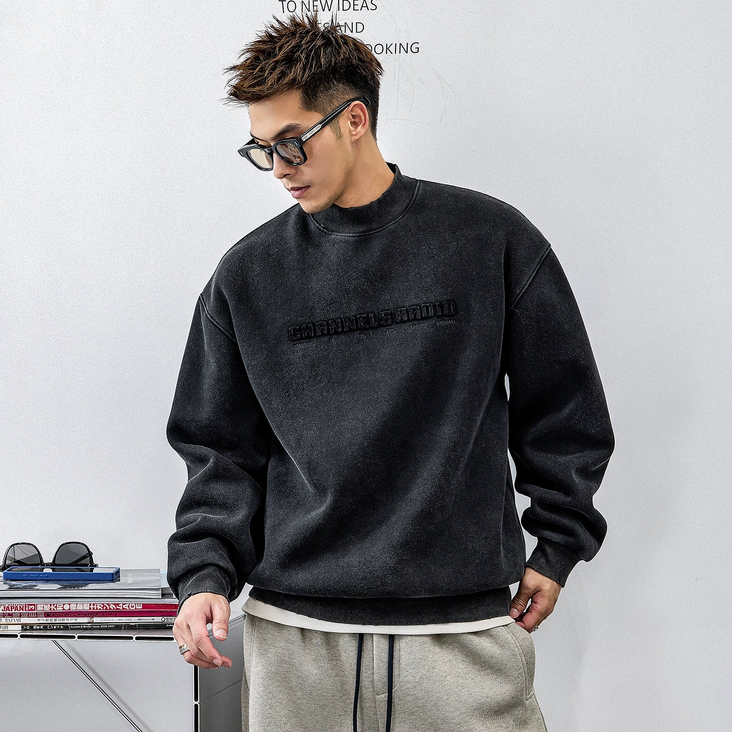 暖かいハーフハイネックセーター