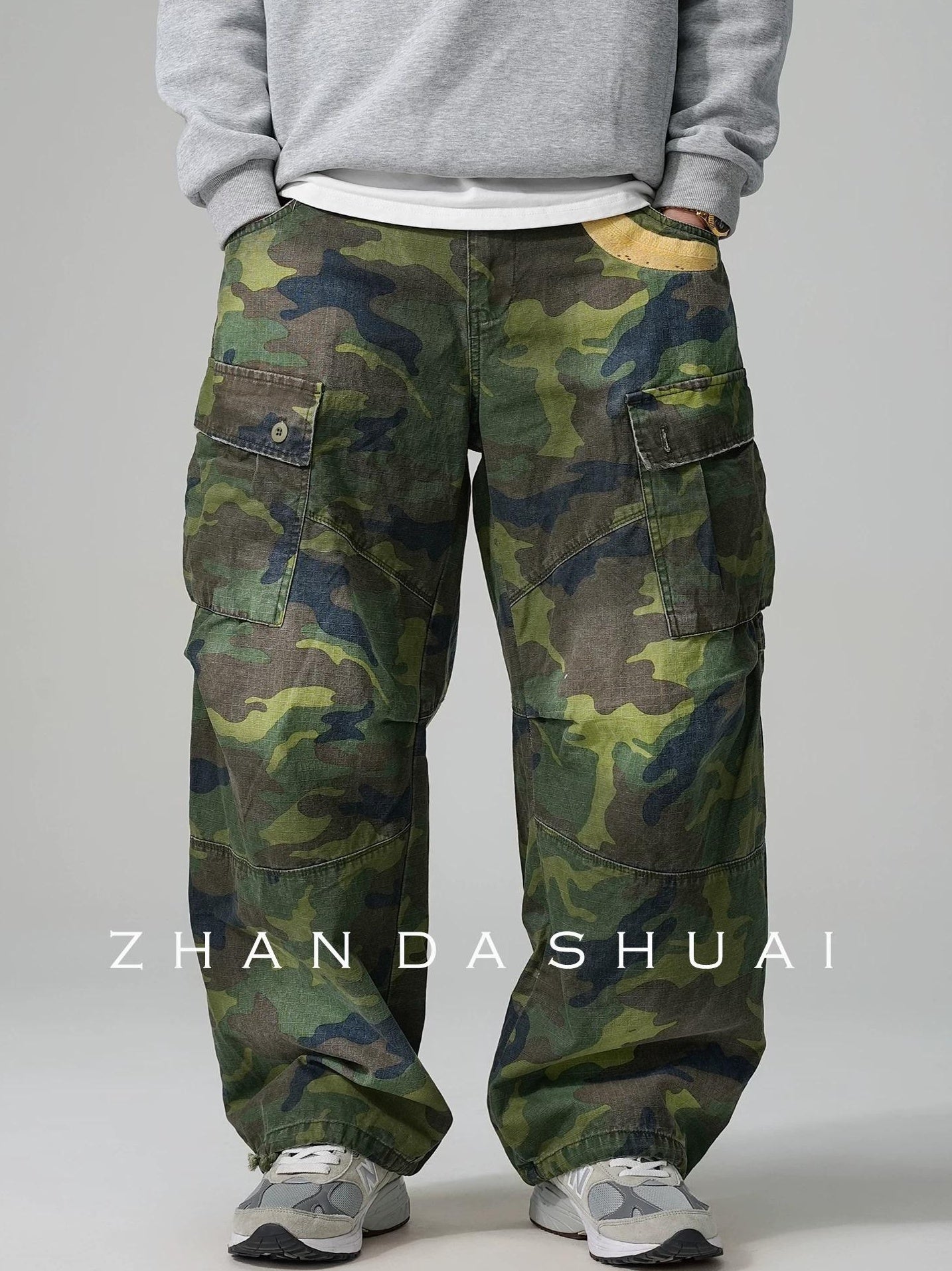 カモフラージュカーゴパンツ