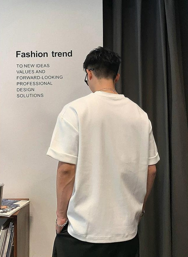 カジュアルトレンディホワイトTシャツ