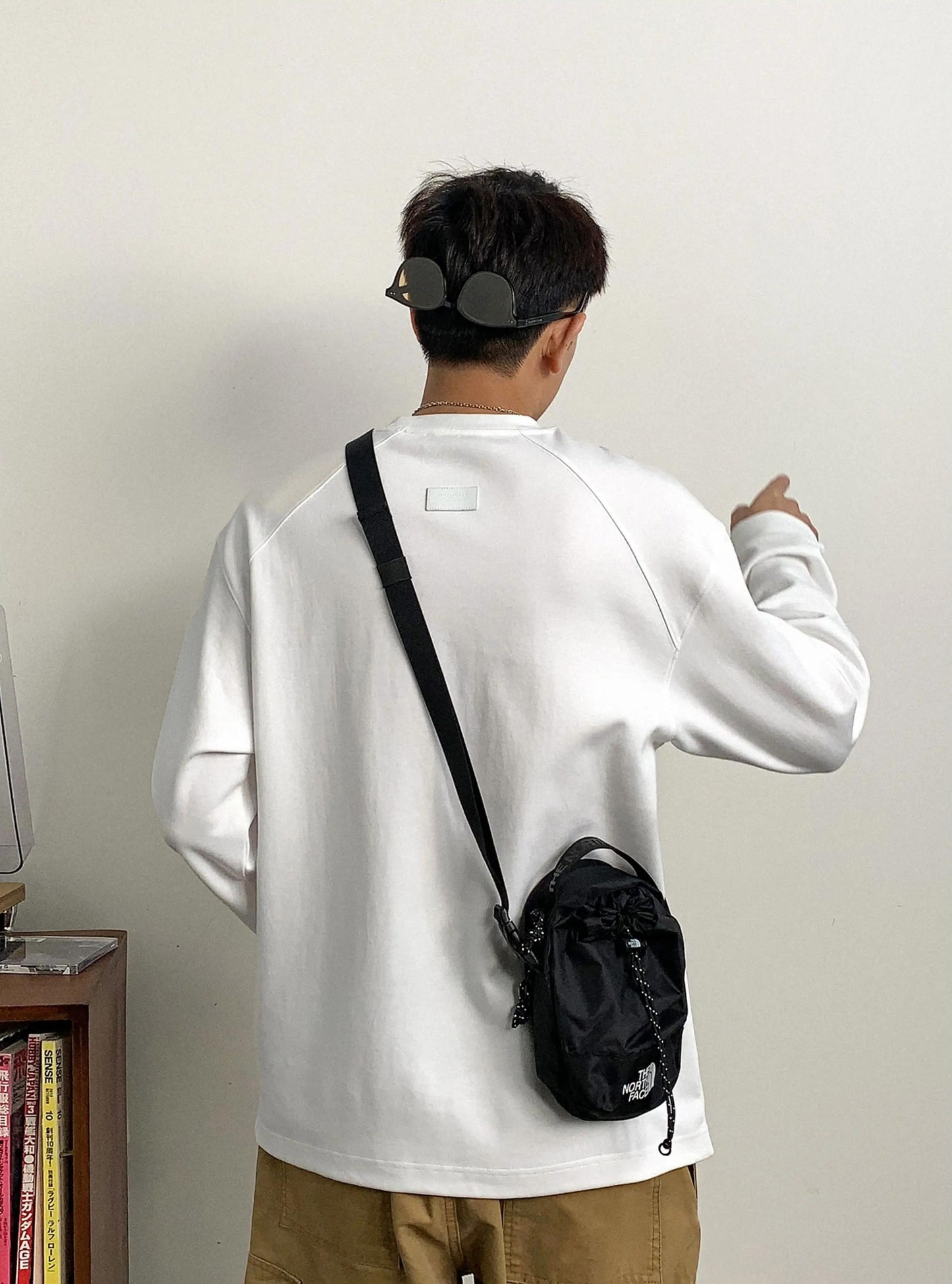 ベーシック ソリッド カラー ロングスリーブ Tシャツ