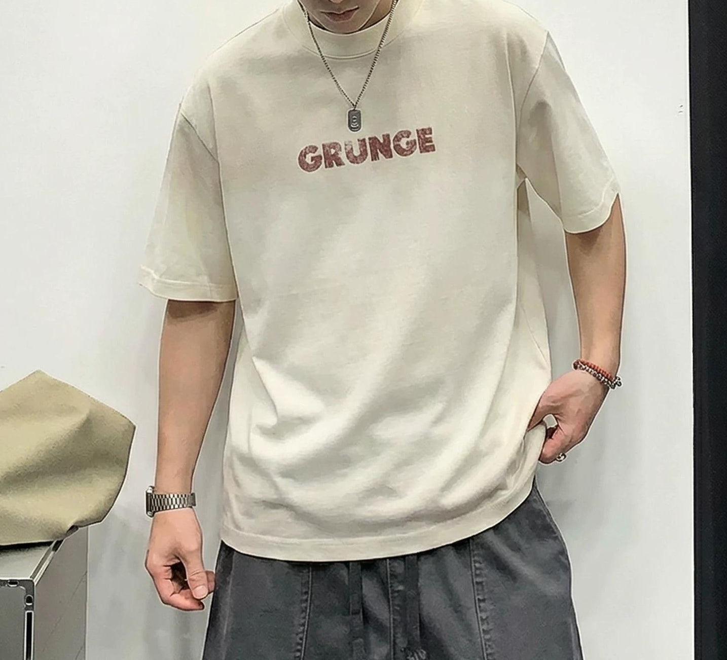 カレッジスタイルプリントTシャツ
