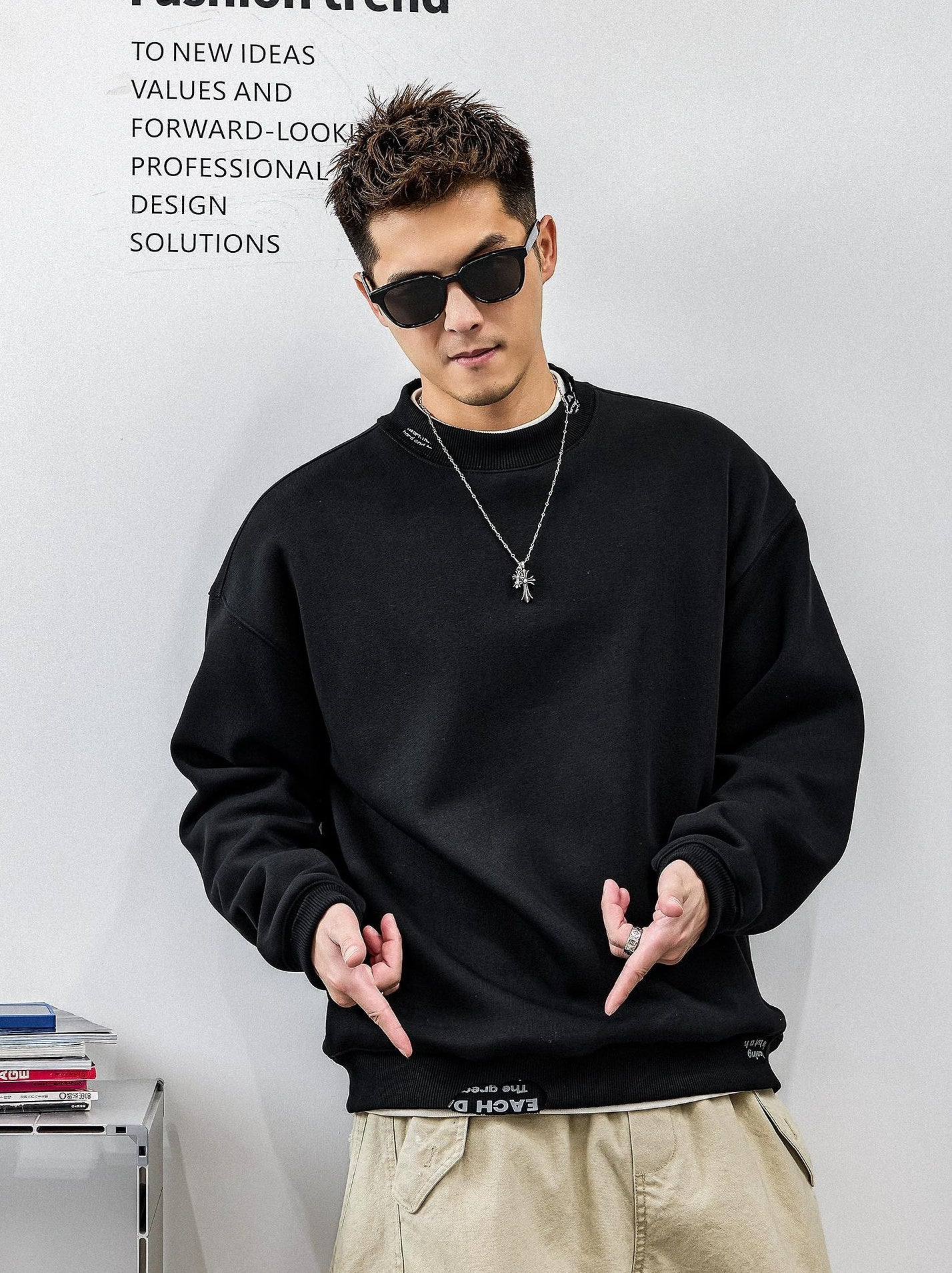 スタイリッシュ刺繍コットンセーター