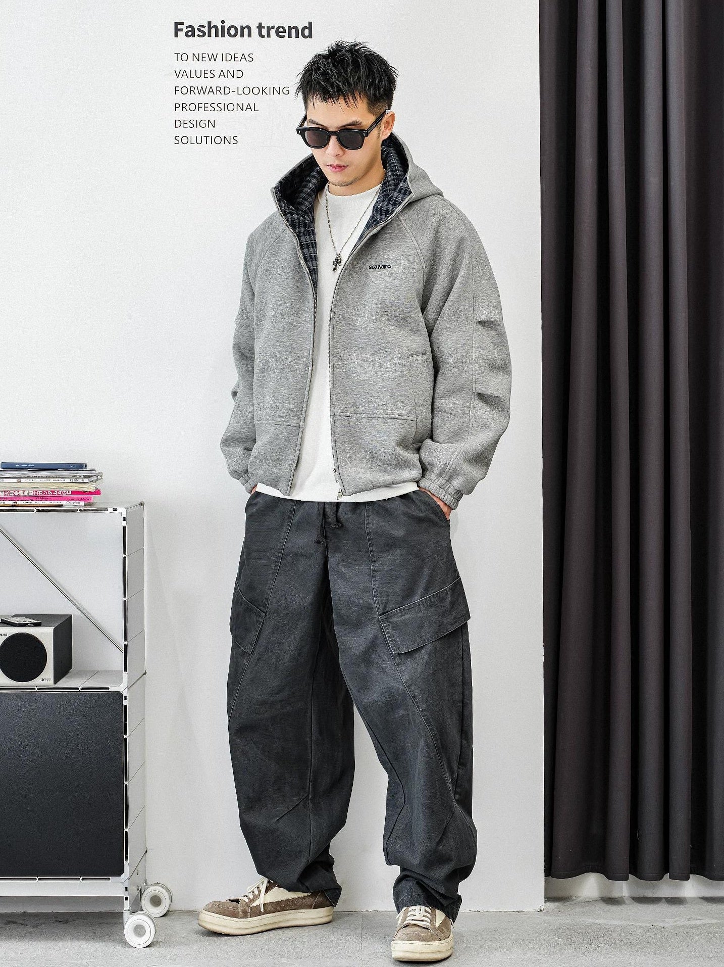 フード付きダウンジャケット　スプライシング