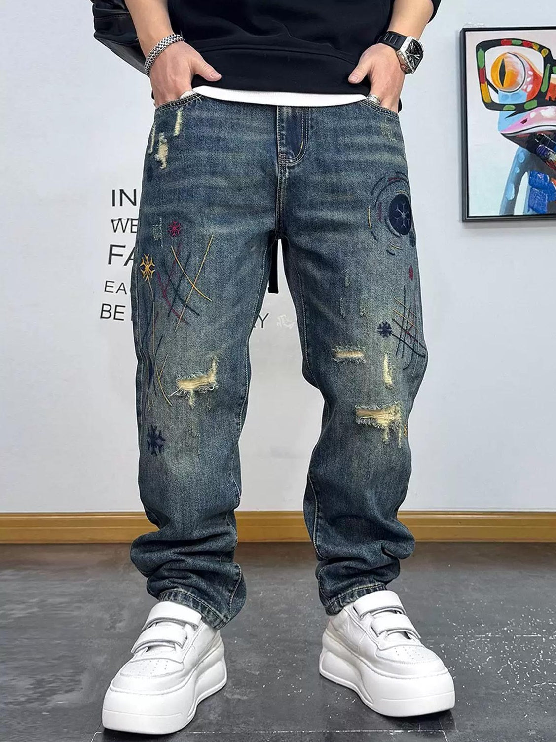 エンブロイダードディストレストパッチワークデニムパンツ