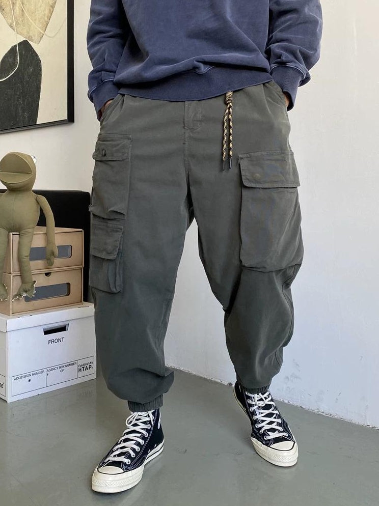 ワイルドカーゴパンツ　ポケット多め