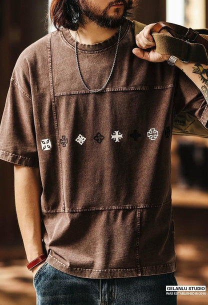 レトロトライバルプリントTシャツ