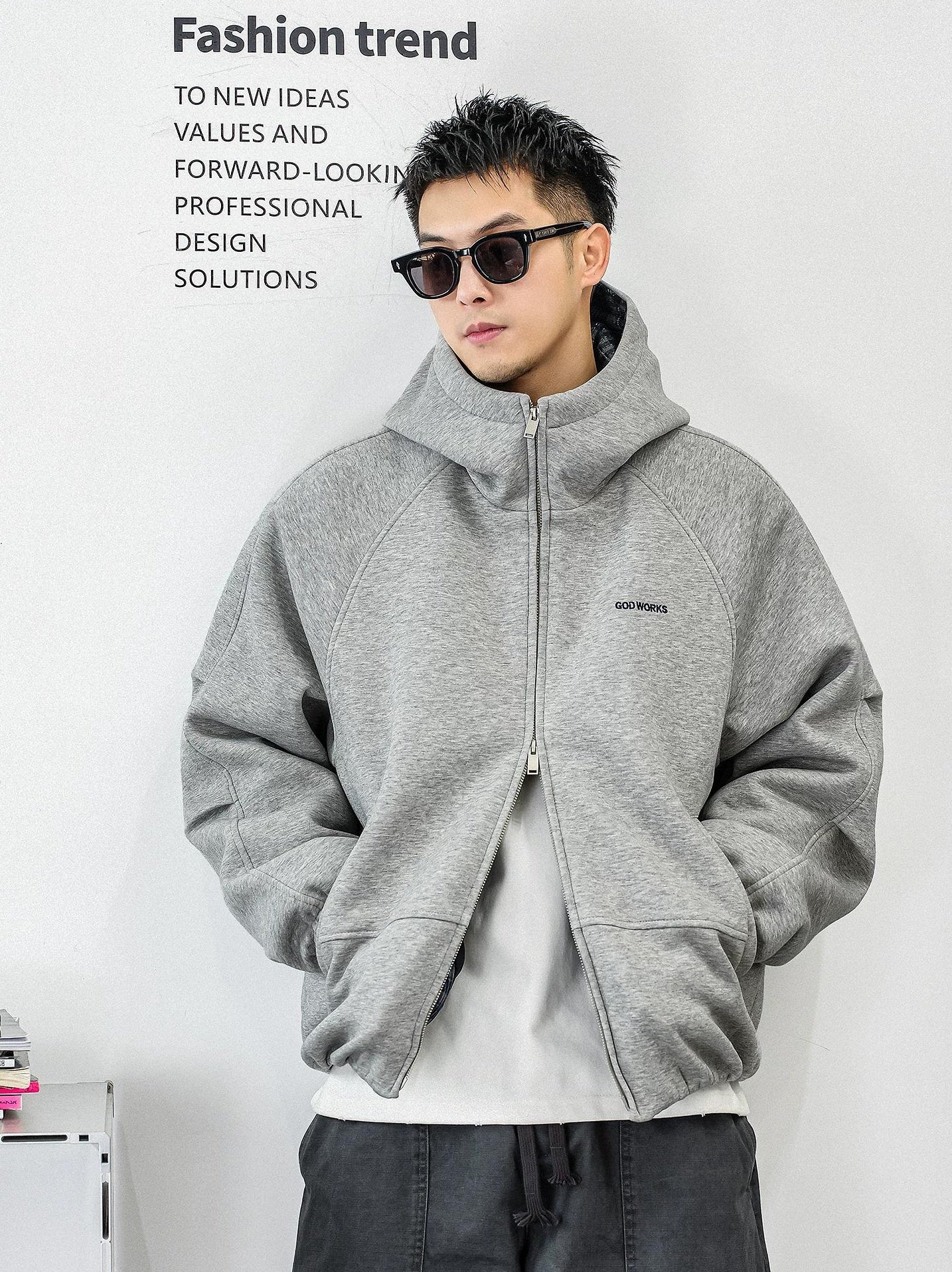 フード付きダウンジャケット　スプライシング