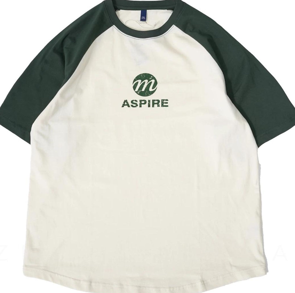 カジュアルグラフィックＴシャツ