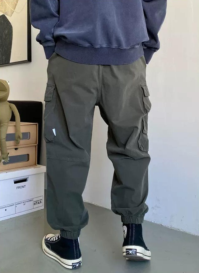 ワイルドカーゴパンツ　ポケット多め