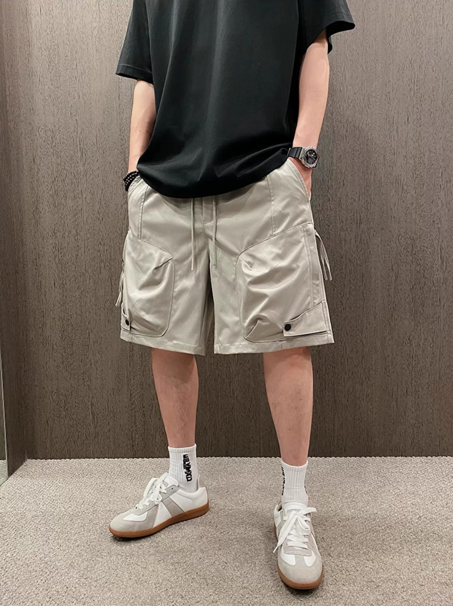 Casual Elastic Waist Shorts