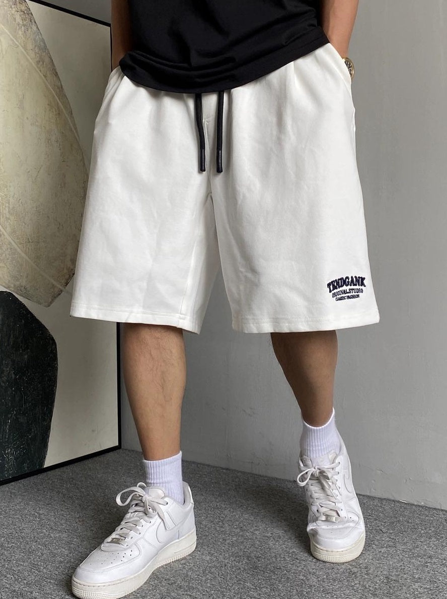 Embroidered sports shorts