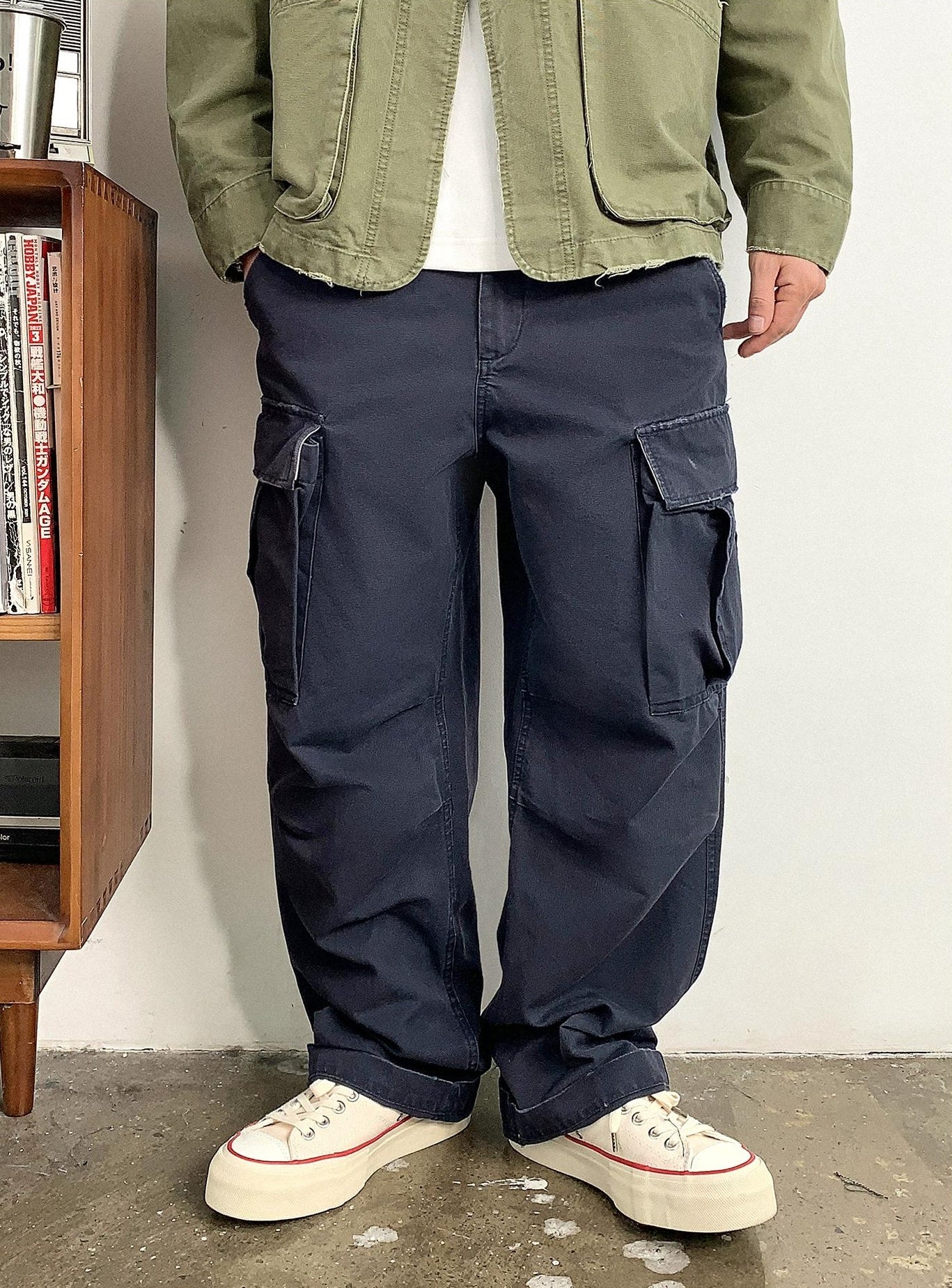 Lang Multi-Pocket Pants