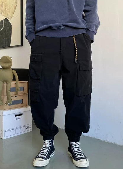 ワイルドカーゴパンツ　ポケット多め