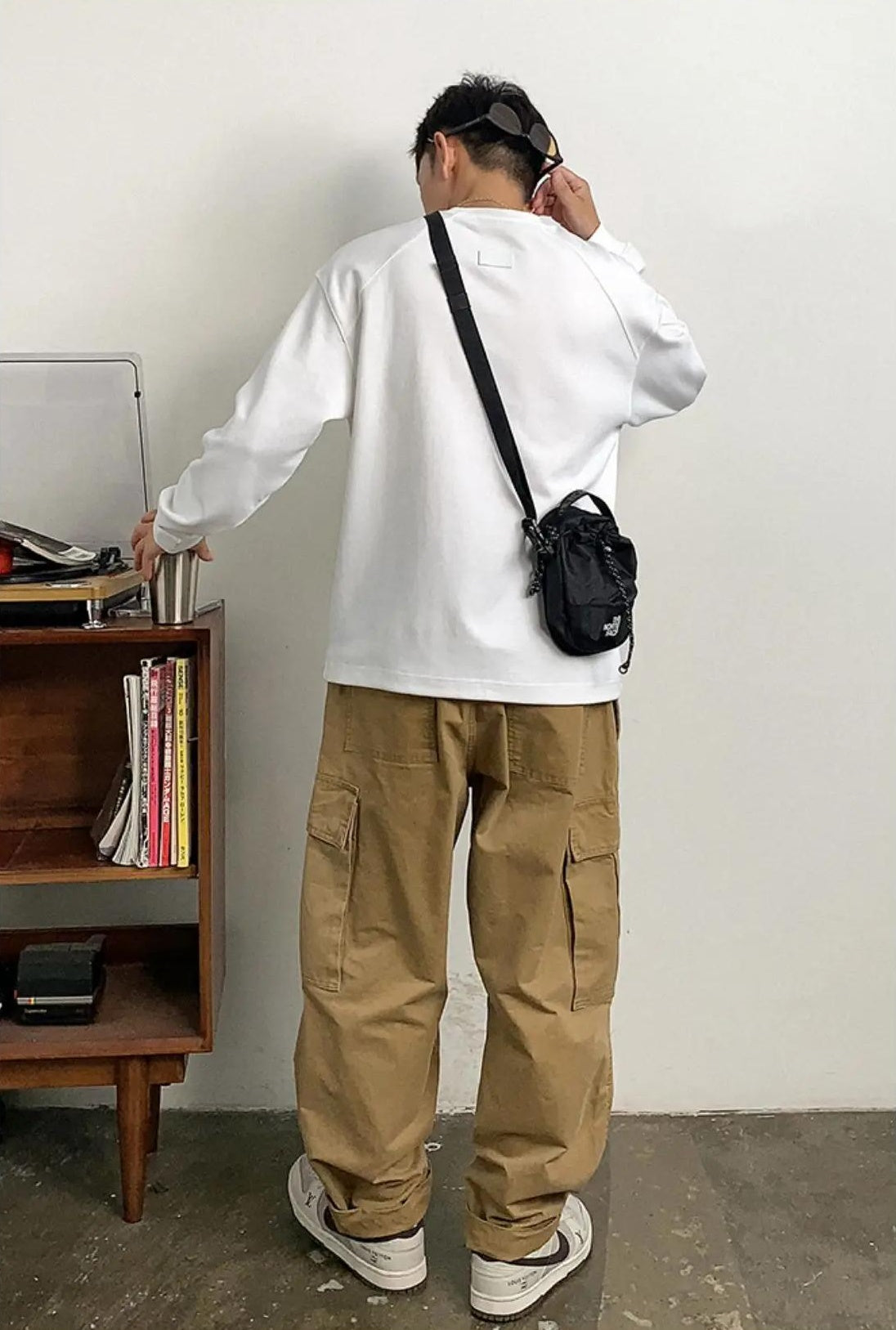 ベーシック ソリッド カラー ロングスリーブ Tシャツ