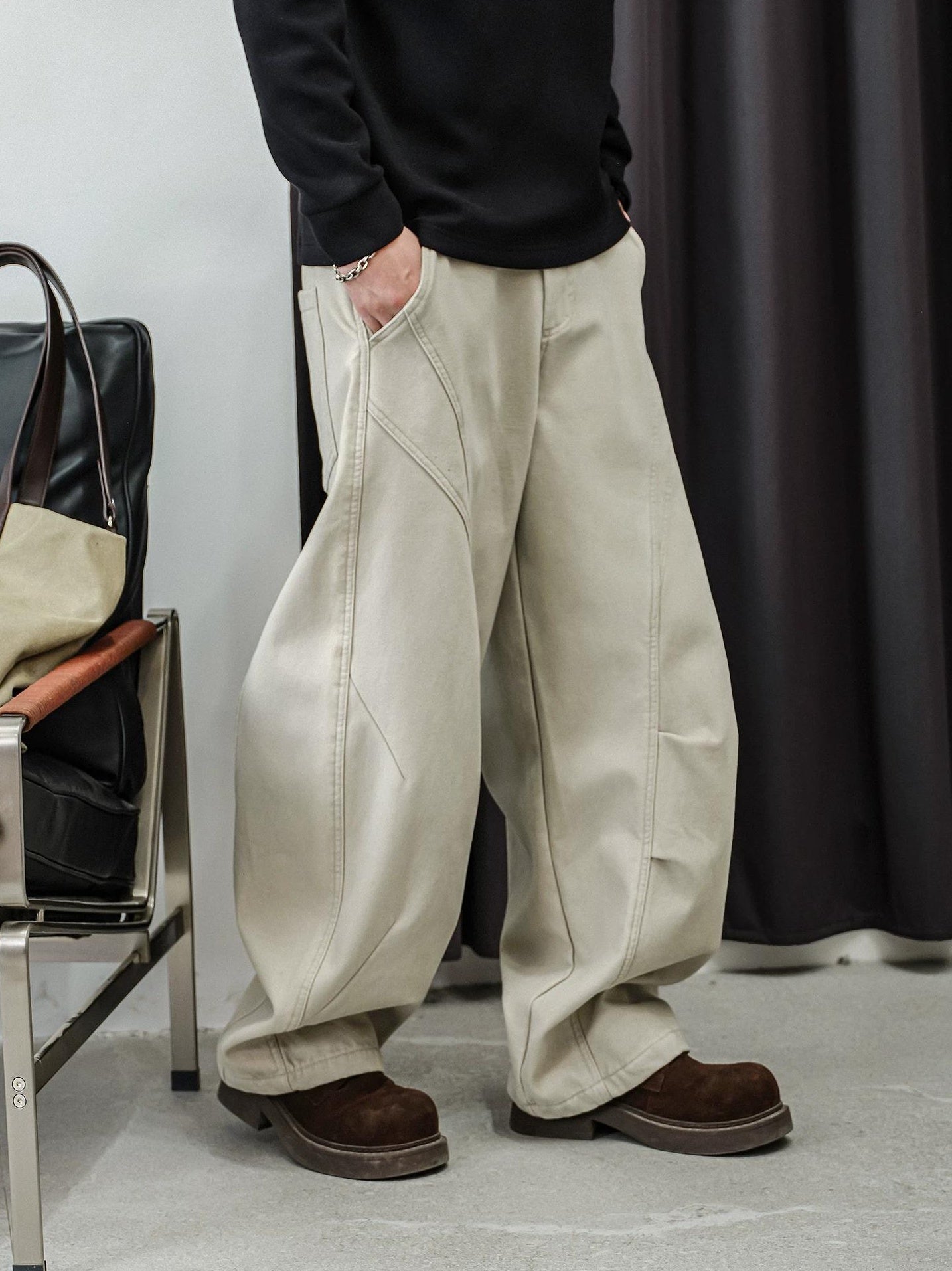 カジュアルストレートパンツ　フォーオータム