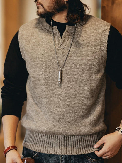 レトロ　Ｖネック　ニット　ベスト