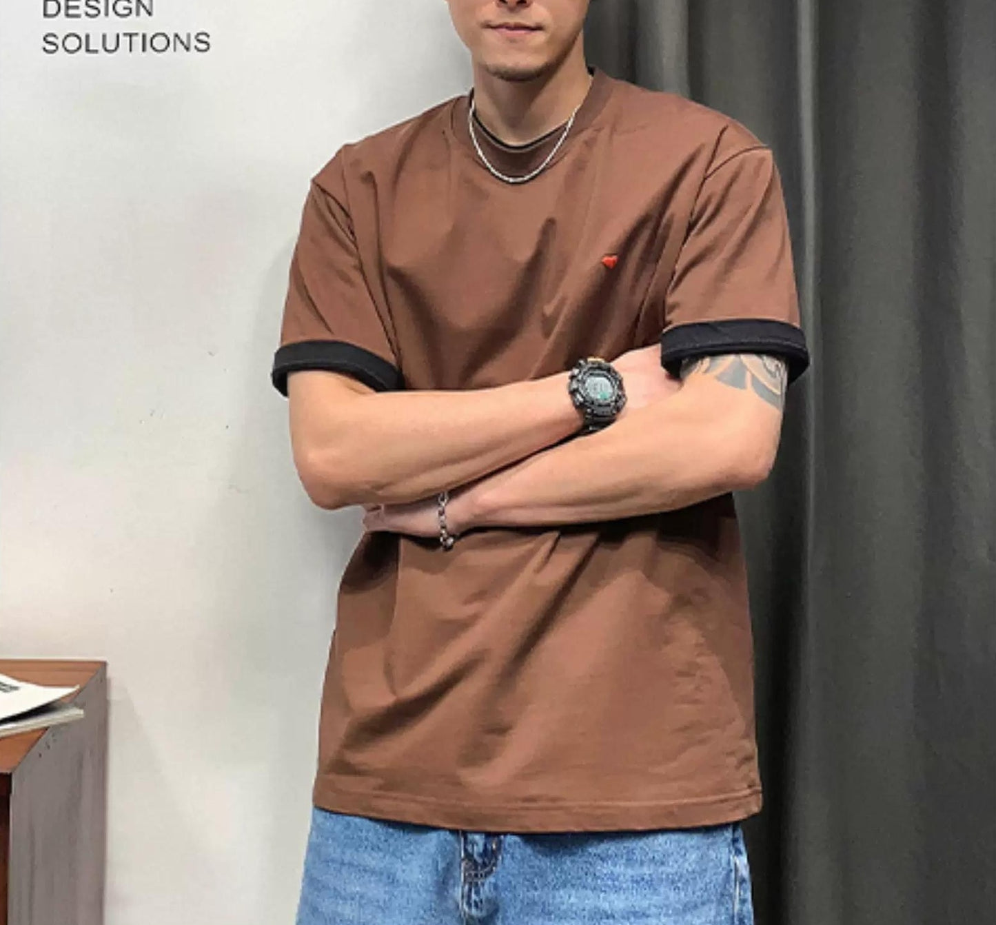 ソリッドカラー刺繍Ｔシャツ