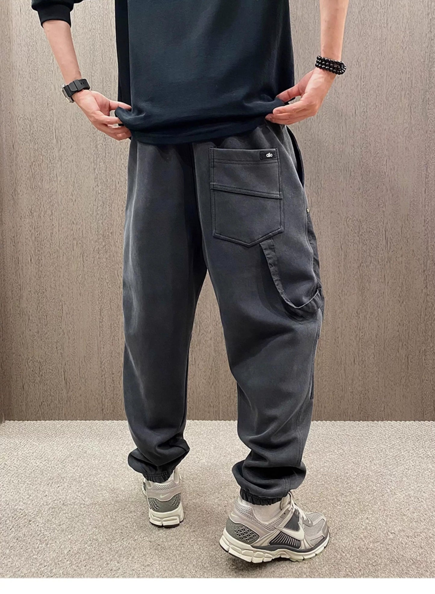 Retro Embroidered Sweatpants