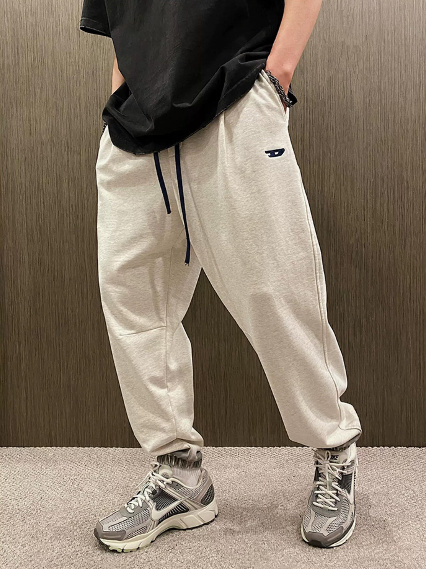 Gradient Embroidered Sweatpants