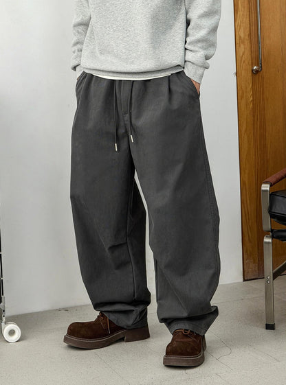 Pleated dark gray wide pants