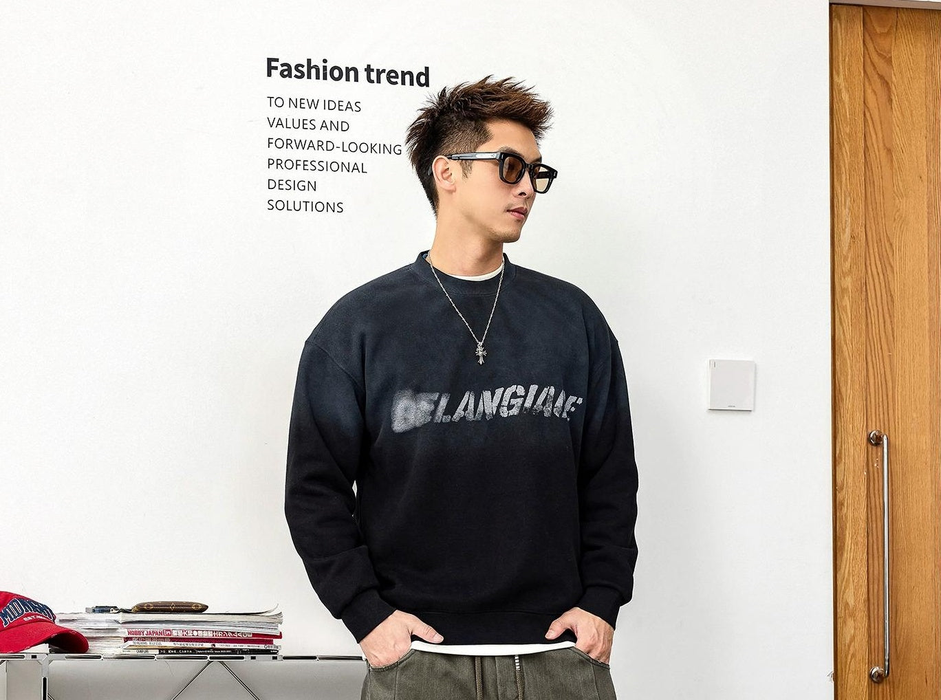 グラフィックプリントストリートセーター