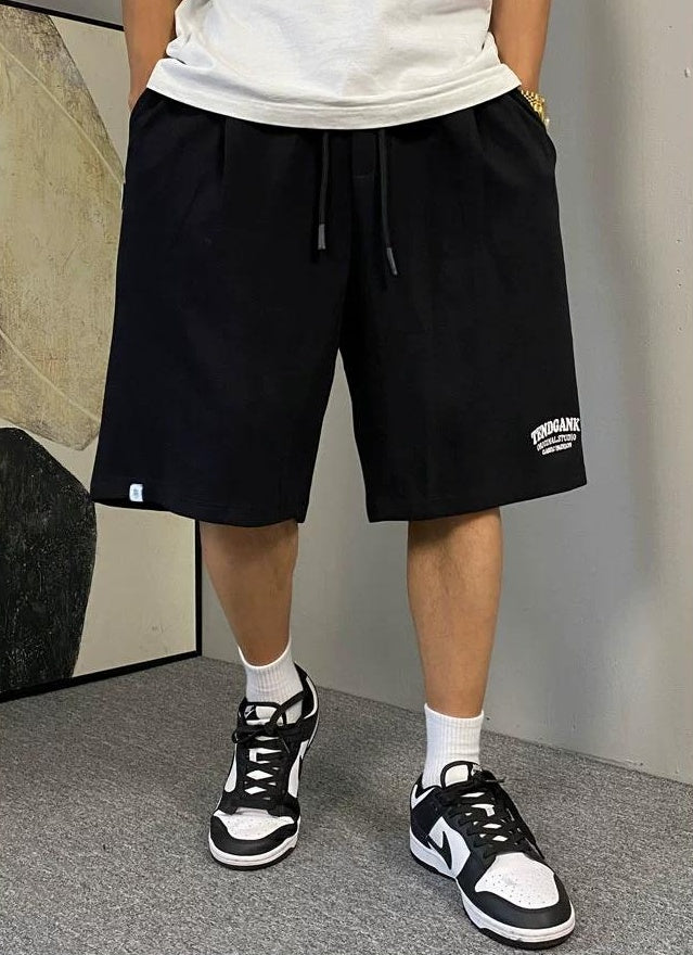 Embroidered sports shorts