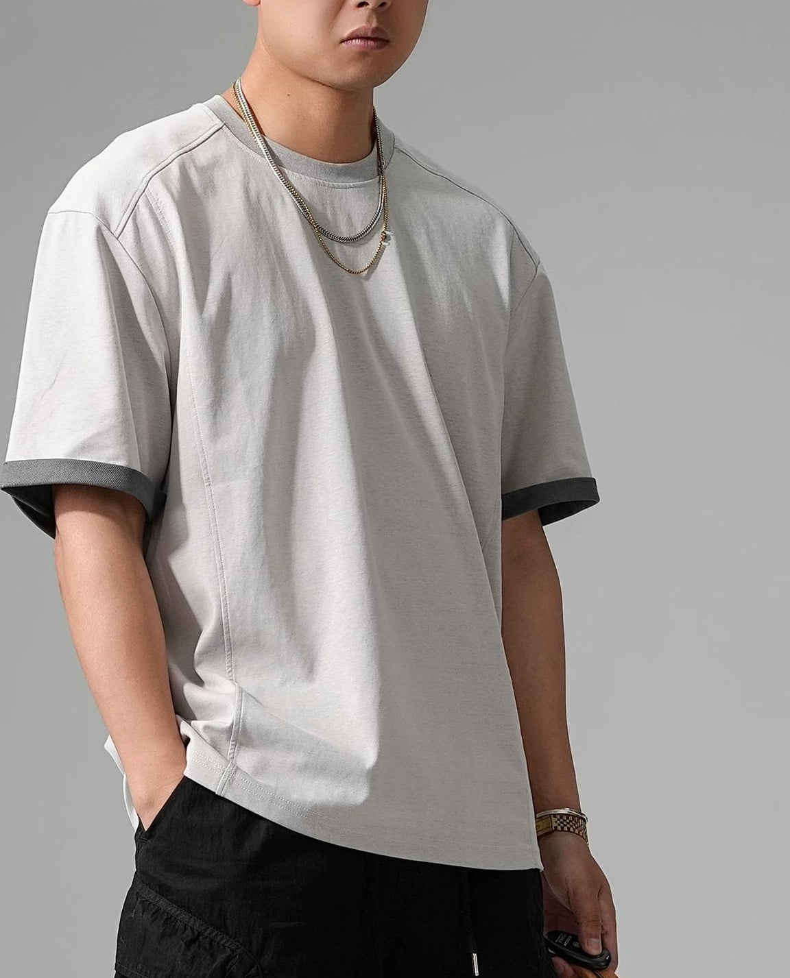 カジュアルテクスチャードロップショルダーTシャツ