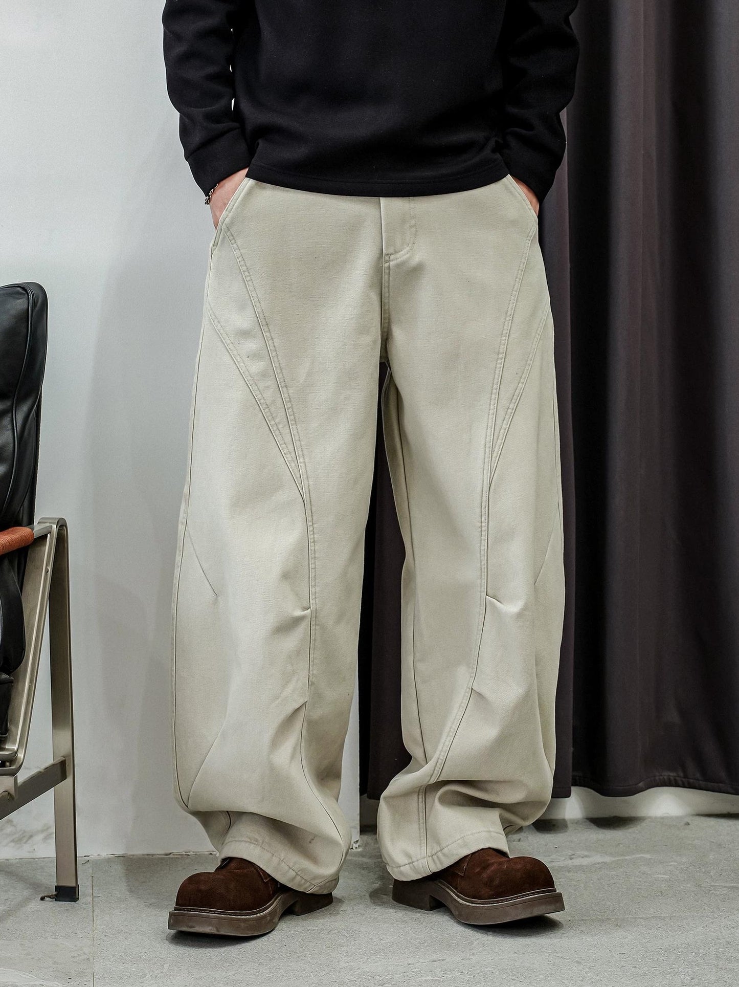 カジュアルストレートパンツ　フォーオータム