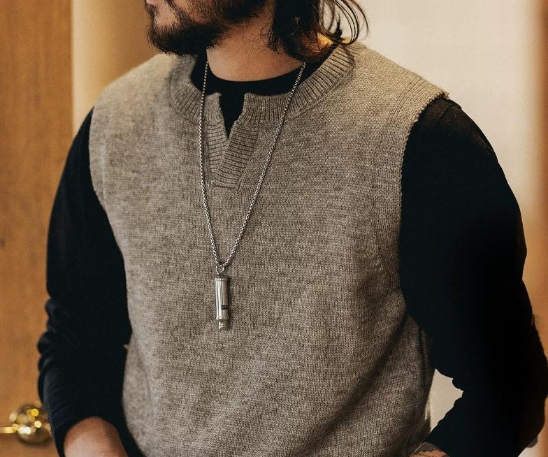 レトロ　Ｖネック　ニット　ベスト