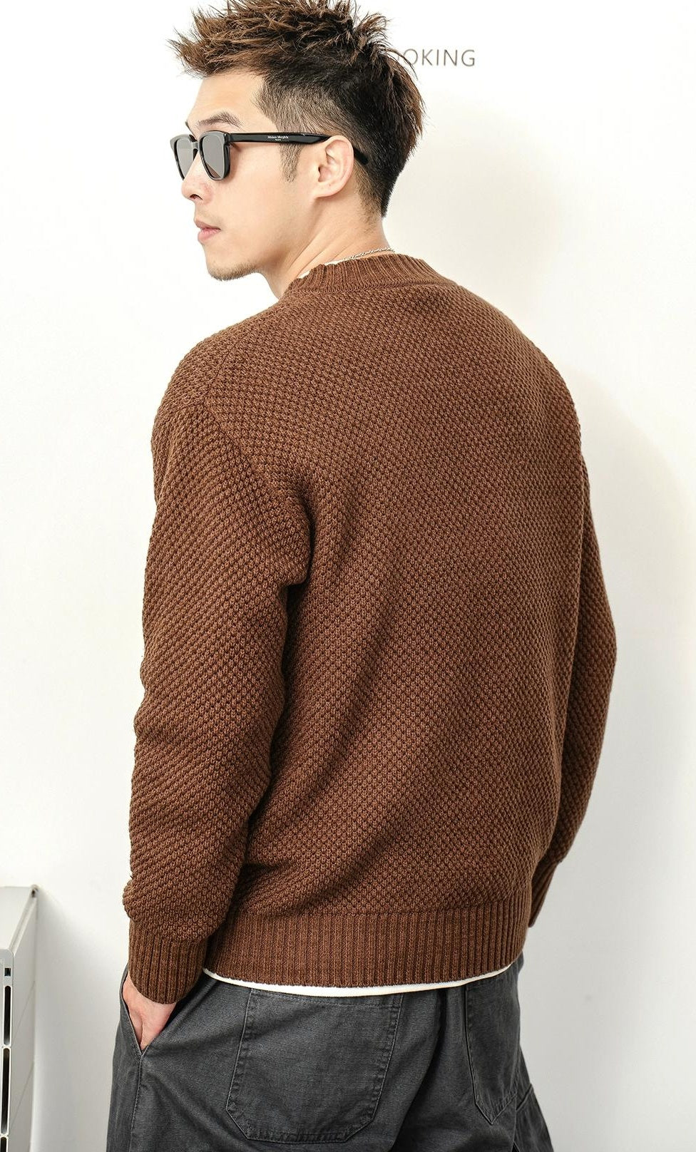 Versatile pineapple pattern shirt