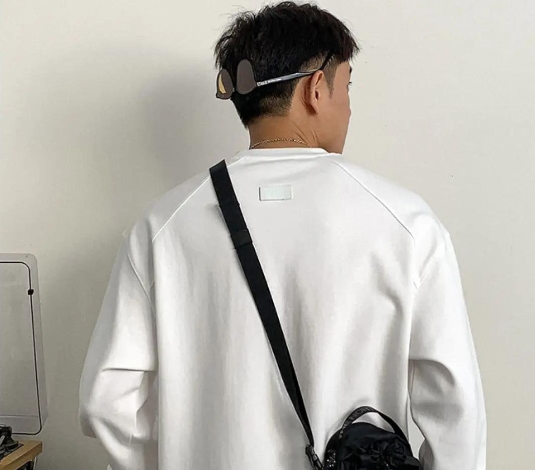ベーシック ソリッド カラー ロングスリーブ Tシャツ