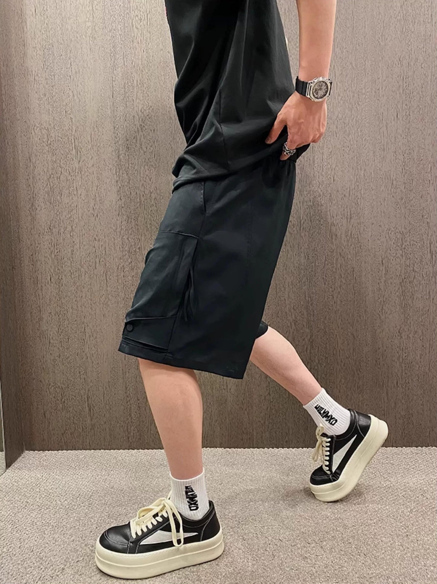 Casual Elastic Waist Shorts