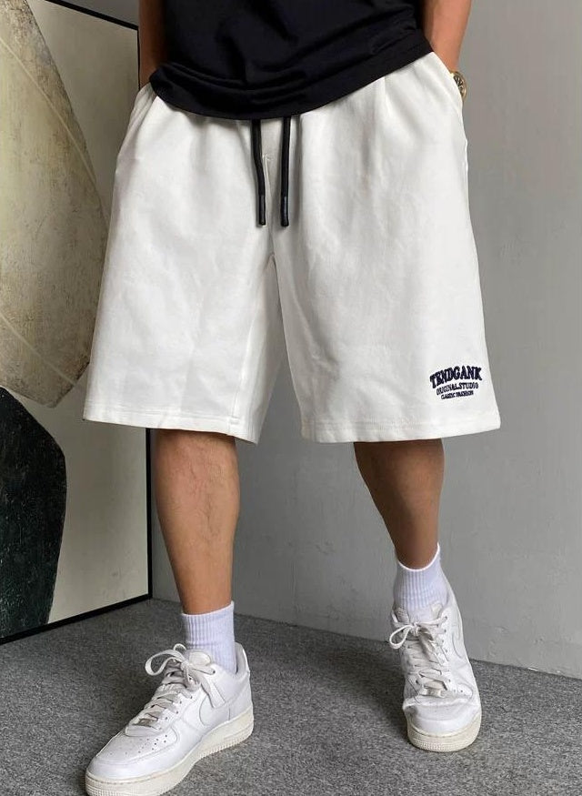 Embroidered sports shorts