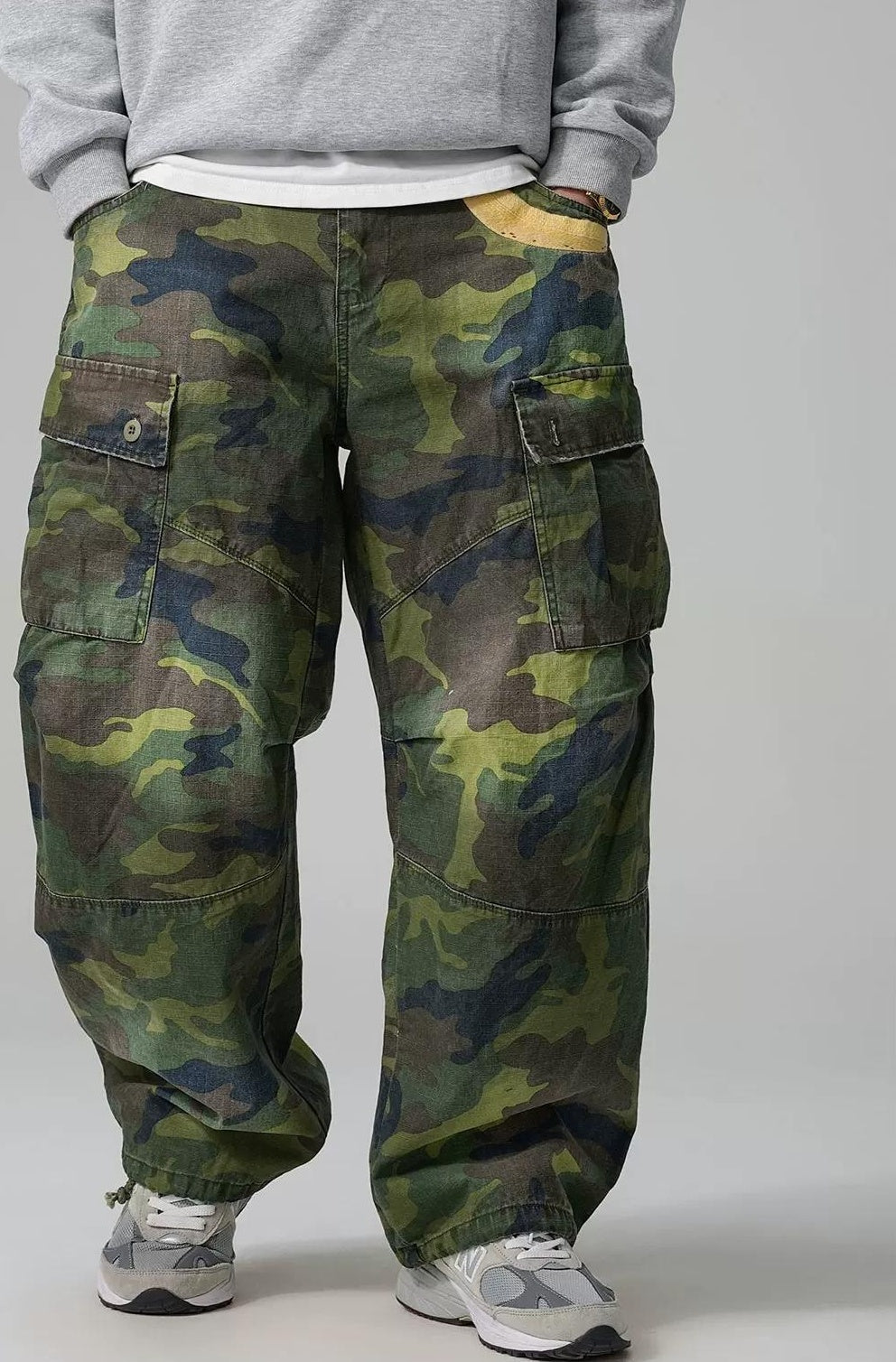 カモフラージュカーゴパンツ